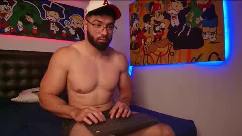 Snapshot of roman_lux chatting on February 12, 2:14 am Roman Lux online show from February 12, 2:14 am