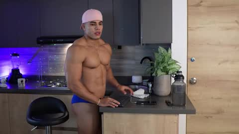 romano_kentt12 online show from September 17, 12:01 am