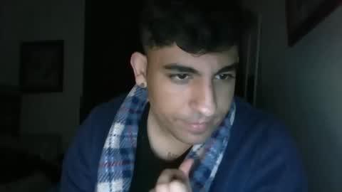 Snapshot of romanpoliakovxx chatting on February 18, 7:10 pm romanpoliakovxx online show from February 18, 7:10 pm