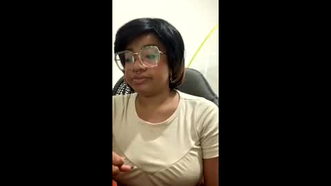 Is A Belle online show from February 11, 4:23 pm