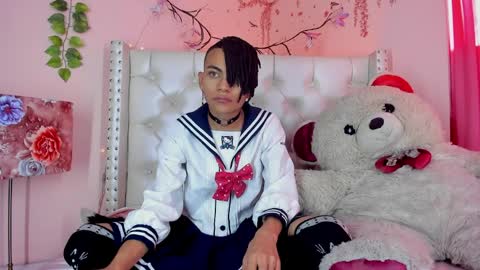 ROMEO online show from April 8, 8:20 pm