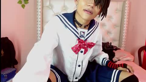 Snapshot of romeo_laurient chatting on April 24, 9:50 pm ROMEO online show from April 24, 9:50 pm