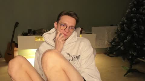 Snapshot of romeo_mercy chatting on December 26, 1:40 am Romeo online show from December 26, 1:40 am