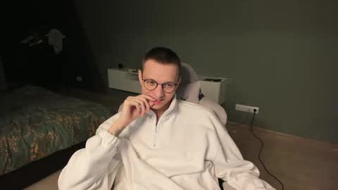 Snapshot of romeo_mercy chatting on March 12, 4:41 am Romeo online show from March 12, 4:41 am