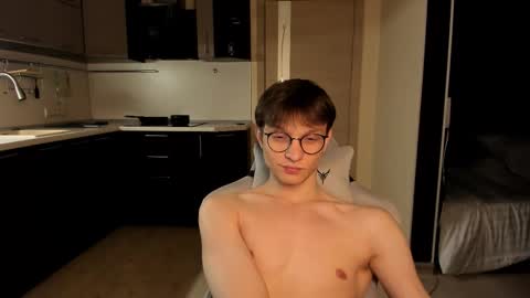 Snapshot of romeo_mercy chatting on September 13, 3:56 pm Romeo online show from September 13, 3:56 pm