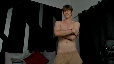 Romeo Ricci online show from April 15, 7:32 pm