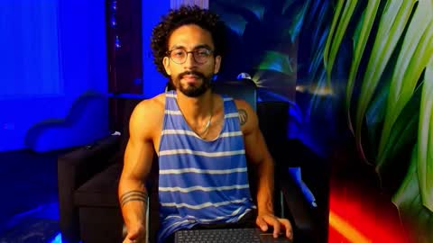 R O M E O  online show from February 1, 9:02 pm