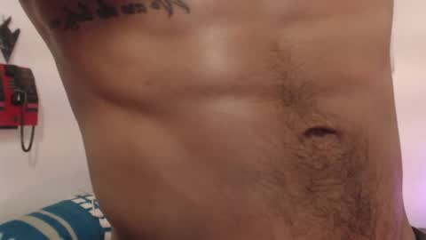 Snapshot of romeocolin_ chatting on June 12, 2:21 am R O M E O online show from June 12, 2:21 am