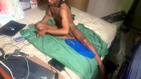 romeotyn online show from February 10, 8:53 am