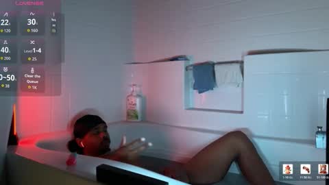 Snapshot of romeotyn chatting on February 23, 9:34 pm romeotyn online show from February 23, 9:34 pm