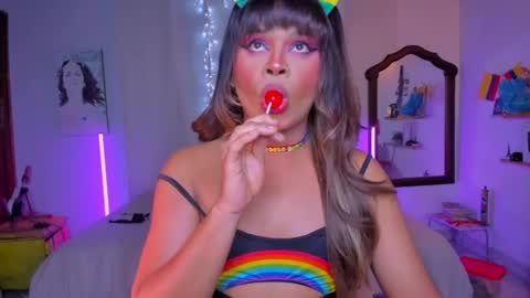 Snapshot of romirousexx chatting on November 24, 2:44 am Romi Rouse online show from November 24, 2:44 am