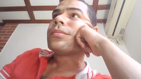 rompeculos121 online show from February 9, 6:37 pm