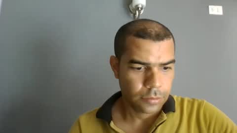 rompeculos121 online show from February 18, 2:38 pm