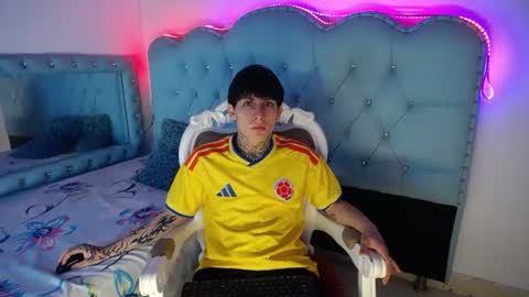 ronal_skinny online show from July 16, 9:32 pm