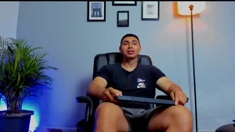 RonnieCanford online show from March 1, 3:47 pm