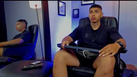 RonnieCanford online show from March 28, 7:46 pm