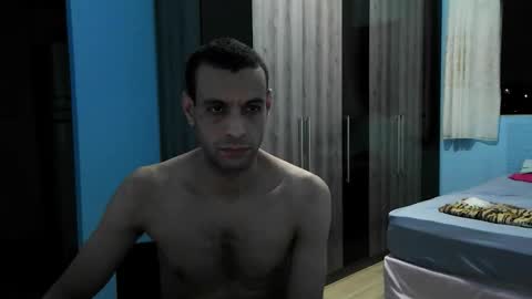 Snapshot of ronnispoto chatting on December 17, 12:27 am ronny online show from December 17, 12:27 am