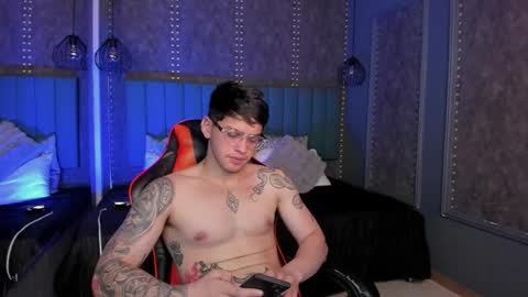 Snapshot of ronny_colton chatting on January 19, 1:42 am Ronny Colton online show from January 19, 1:42 am