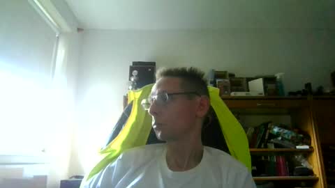 rororober online show from August 7, 5:59 pm