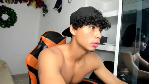 rory_peters_ online show from February 14, 12:02 pm