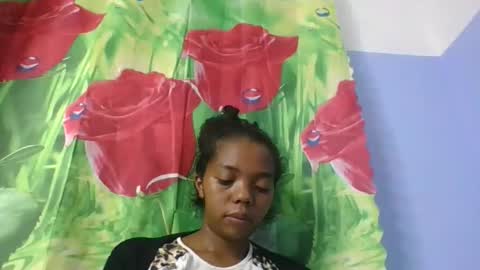 rosah225127 online show from April 12, 5:51 pm