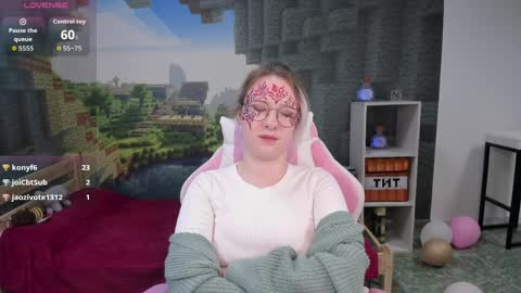 Call me Rosa online show from April 7, 8:42 pm