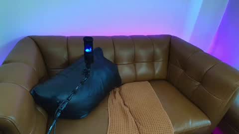 Rosalie Caine online show from October 6, 6:16 pm