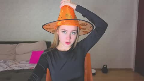 rosalina online show from October 28, 6:39 am