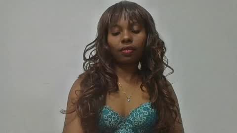 Snapshot of rosalinda933 chatting on July 14, 10:32 am Rosalinda online show from July 14, 10:32 am