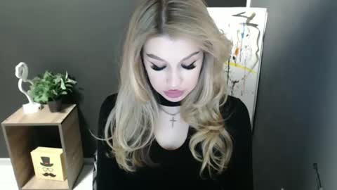 Rosalina online show from May 16, 12:26 pm