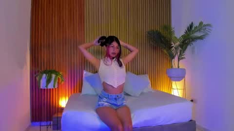 R O S A online show from April 16, 7:58 pm