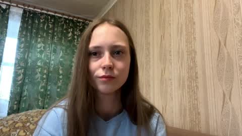 Emma online show from April 5, 2:09 am