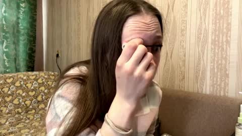 Emma online show from April 10, 2:06 am