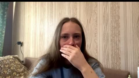 Emma online show from April 13, 2:06 am