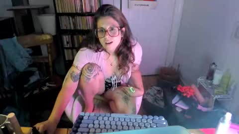 Snapshot of rose257044 chatting on September 19, 9:59 pm rose257044 online show from September 19, 9:59 pm