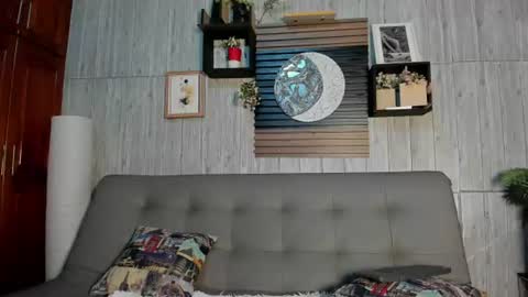 Rose online show from June 19, 2:32 pm