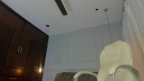 rose__monroe online show from February 25, 7:56 pm