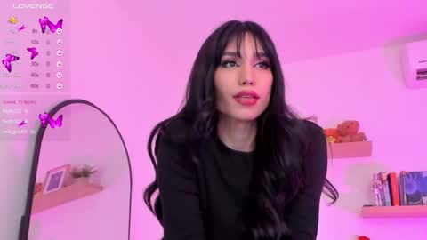 Rose Saenz online show from December 18, 1:15 am