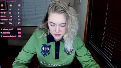 Snapshot of rose_brooks chatting on December 26, 7:27 pm Rose but u can call me princess online show from December 26, 7:27 pm