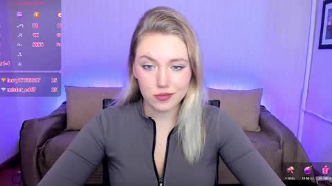 Snapshot of rose_brooks chatting on February 6, 7:51 pm Rose but u can call me princess online show from February 6, 7:51 pm