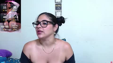 rose_towers4 online show from March 31, 10:32 pm