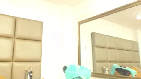 rose_valentiine online show from May 27, 1:57 am