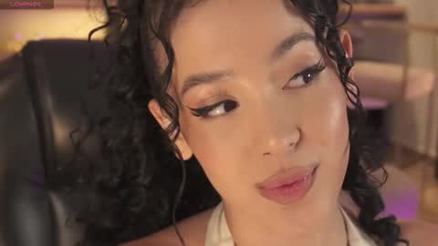 Rose  online show from October 26, 6:58 pm