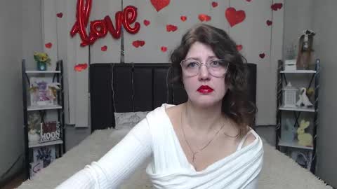 RoseHille online show from March 7, 6:43 am