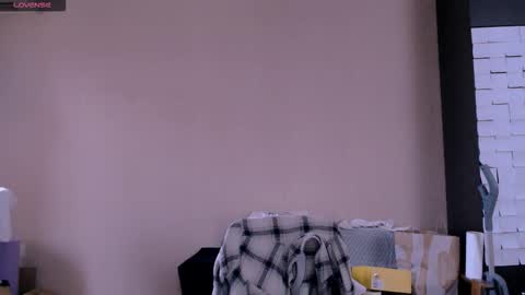 Rose online show from December 4, 7:28 am