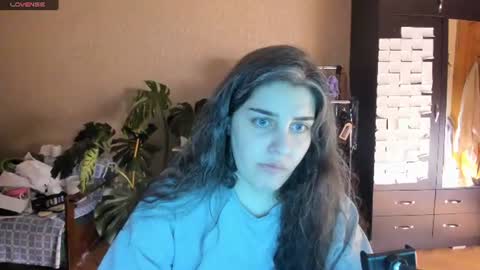 Snapshot of roselina_ chatting on July 20, 6:21 pm Rose online show from July 20, 6:21 pm