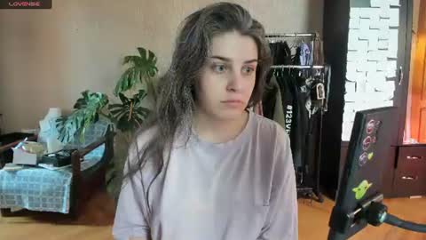 Snapshot of roselina_ chatting on July 28, 10:21 am Rose online show from July 28, 10:21 am