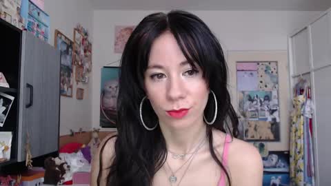 Snapshot of roselynsun chatting on February 12, 11:05 am Rose online show from February 12, 11:05 am