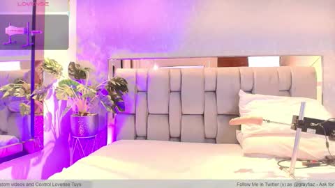 Snapshot of rosetemple chatting on February 4, 5:24 am Rose online show from February 4, 5:24 am