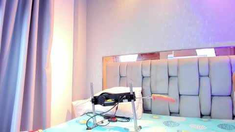 Snapshot of rosetemple chatting on February 24, 5:05 am Rose online show from February 24, 5:05 am